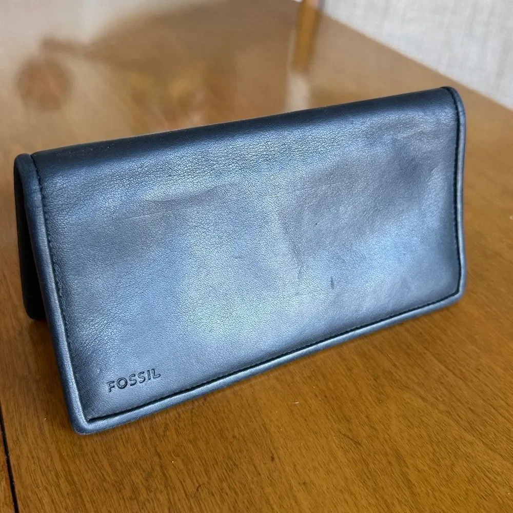 Fossil checkbook & wallet